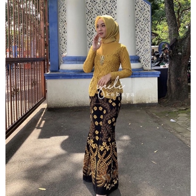 Set Kebaya Semi Italy Dengan Rok Mermaid | kebaya Bali Hijab Muslim