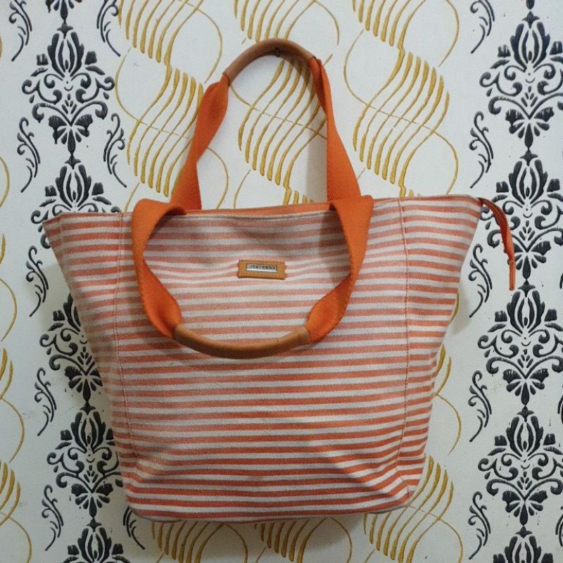 TAS SHISEIDO PRELOVED ORIGINAL