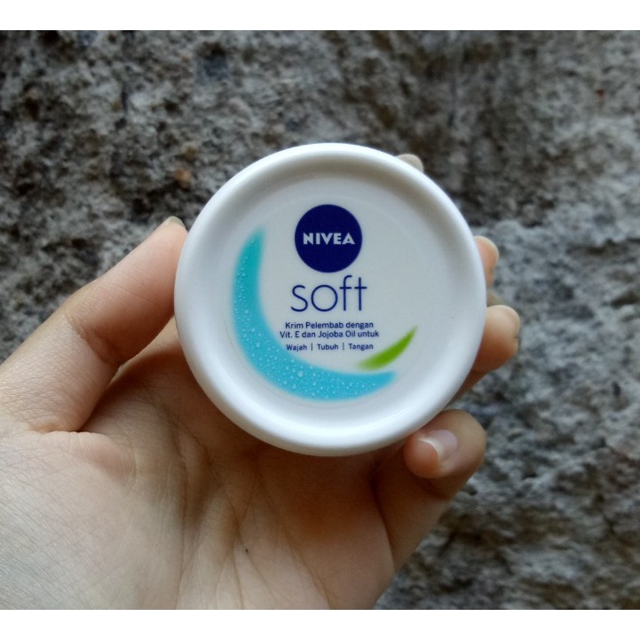 NIVEA Creme Soft Jar (Cream Mousturizer) 100ml / 50ml / 25ml - Krim Pelembab dengan Vit E dan Jojoba Oil Untuk Wajah, Tubuh, Tangan - Skincare BPOM Kemasan Putih