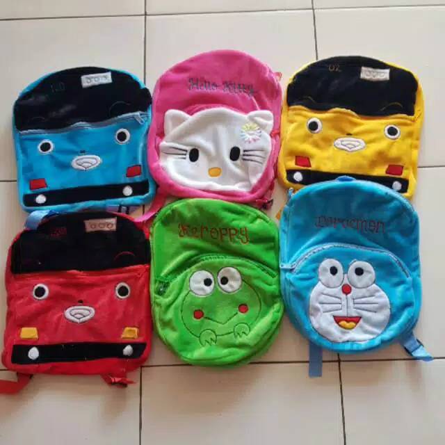 Tas ransel anak karakter.