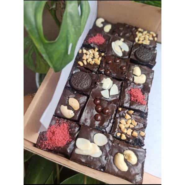 

Fudgy Brownies - mix topping