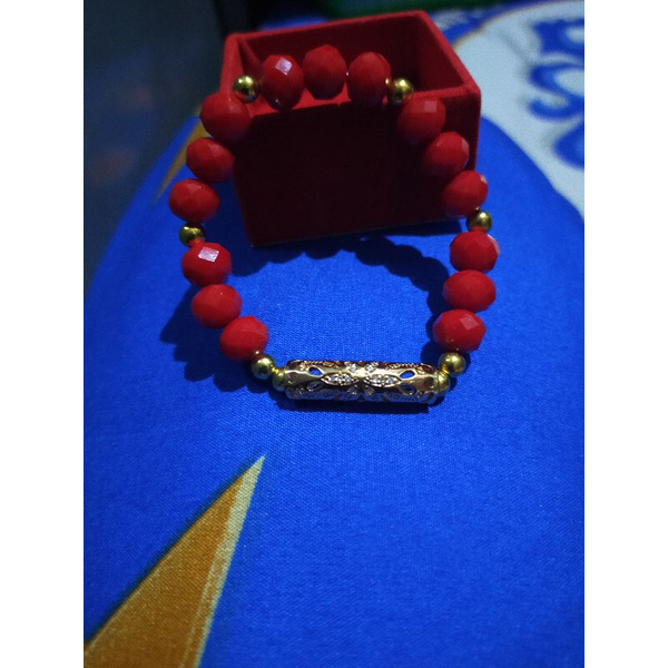 Gelang batu kristal titanium