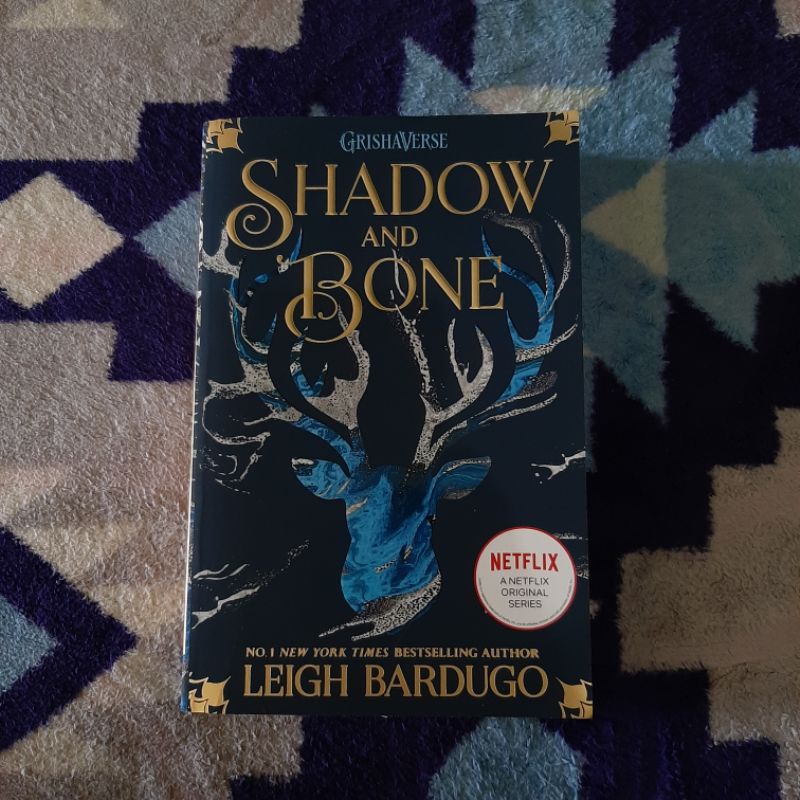 preloved buku shadow and bone leigh bardugo