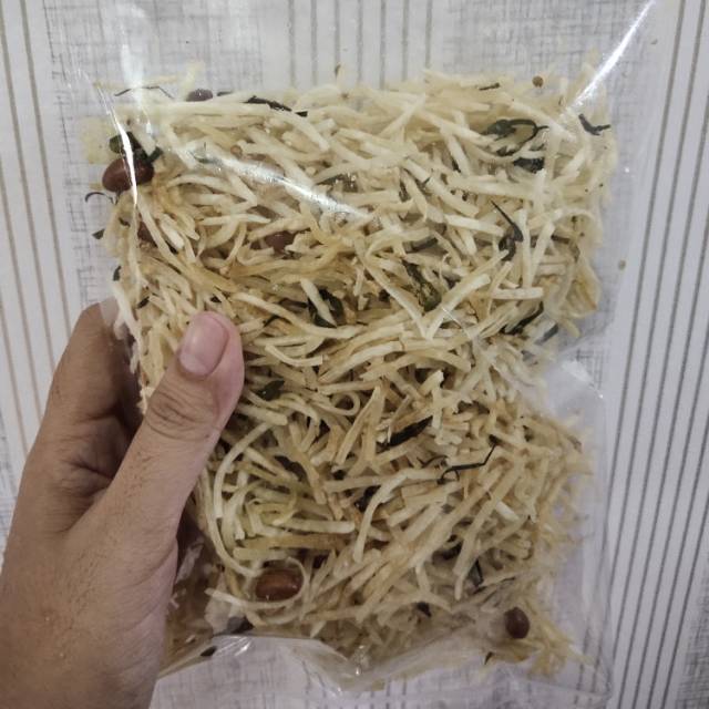 

Serundeng daun jeruk 250 gram