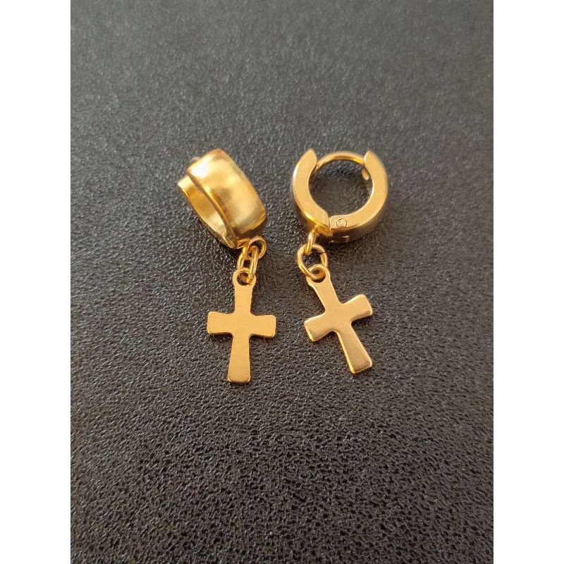 Anting Salib Tusuk Gold dan hitam Titanium Harga 1Pasang