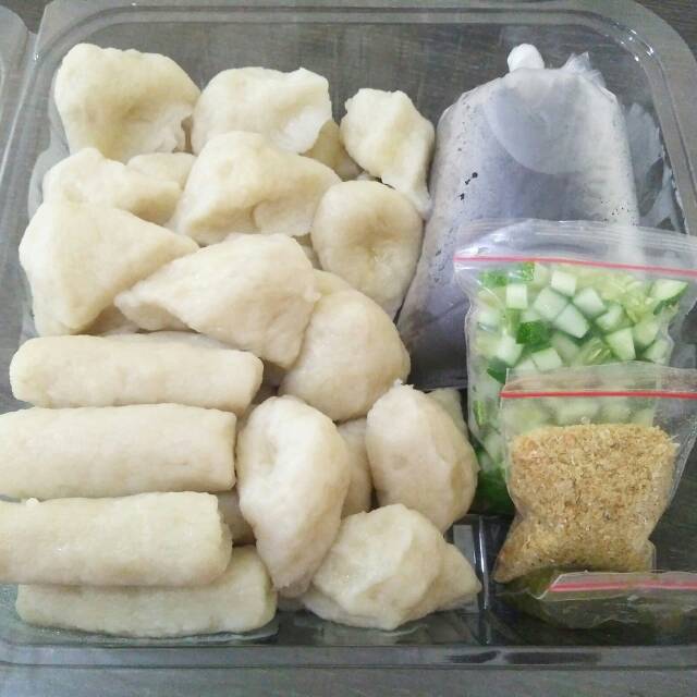 

Paket pempek ikan tenggiri 25 pcs