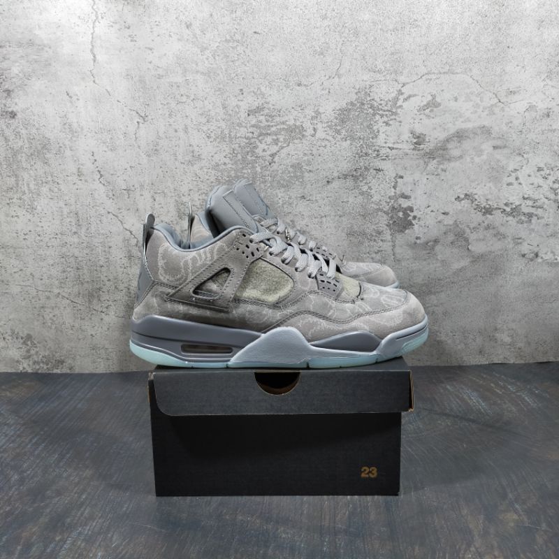 nike aj4 kaws