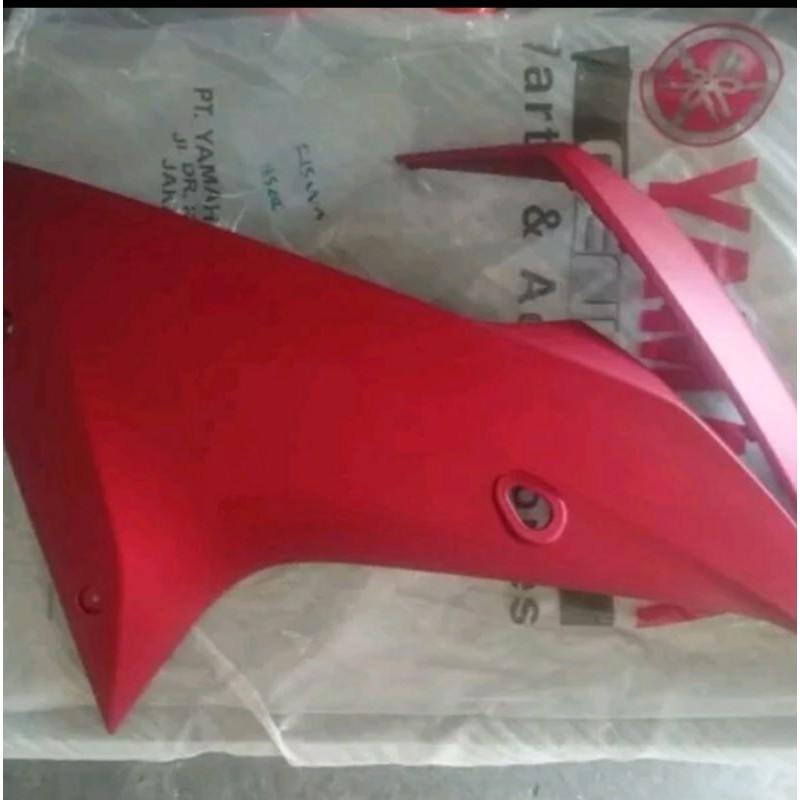 BODY FAIRING DEPAN KANAN R15 VVA V3 MERAH DOFF ORIGINAL