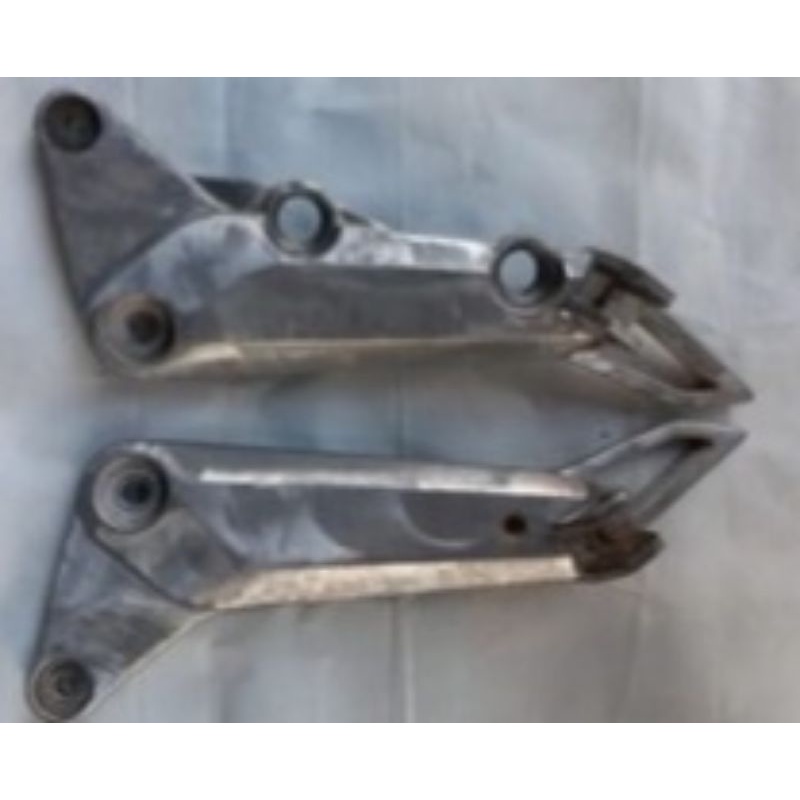 Footstep Belakang Suzuki smash