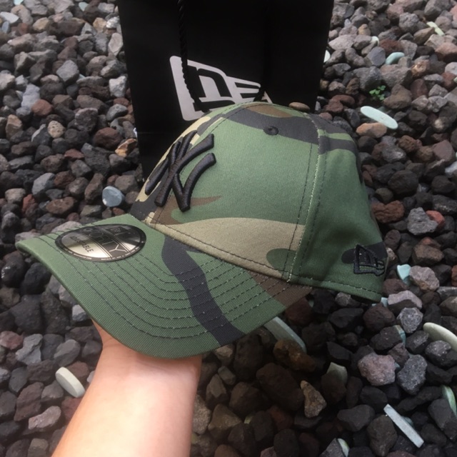 Topi new era NY army look