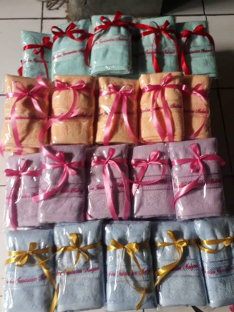 Souvenir handuk bordir nama,  /souvenir Aqiqah packing pita