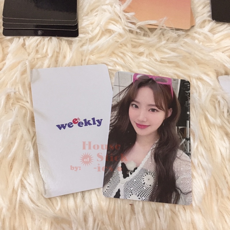 WEEEKLY Unofficial Photocard (Gf Selca Edition)