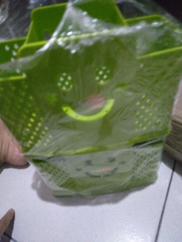 Tempat Sendok Dan Garpu Smile 3 Sekat Ts1083