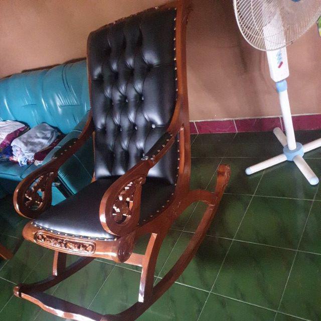 Kursi Goyang Jati, Kursi Goyang Ukir