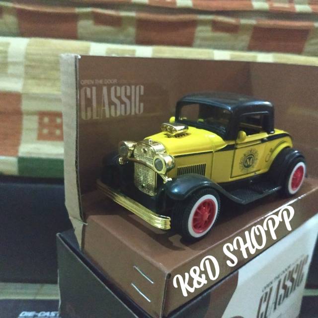 DIECAST MOBIL CLASIC-MINIATUR MOBIL KLASIK-SEDAN VINTAGE-VINTAGE