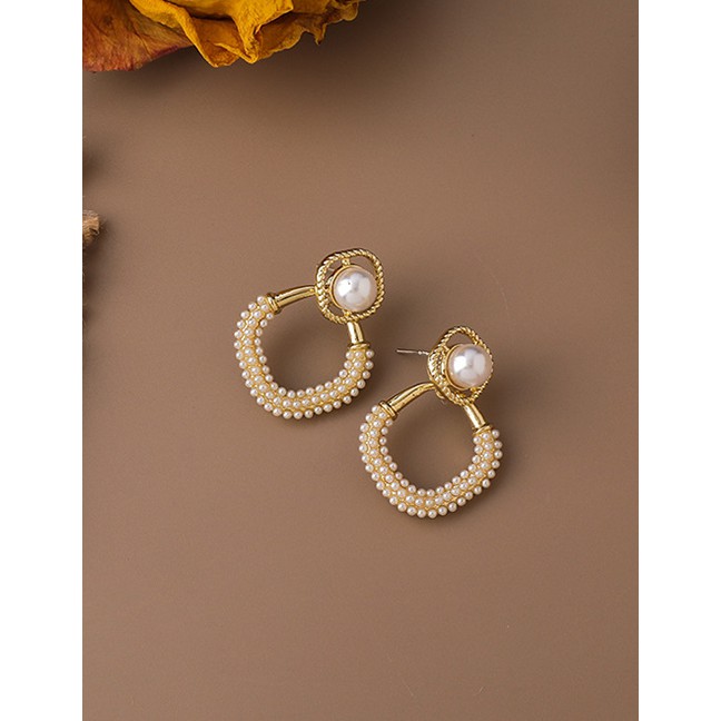 LRC Anting Tusuk Fashion Gold Color Full Pearl Hollow Square Geometric P71862