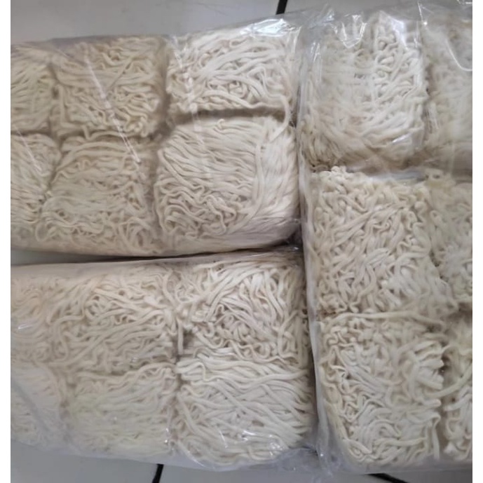 

MIE MENTAH UNTUK MIE AYAM
