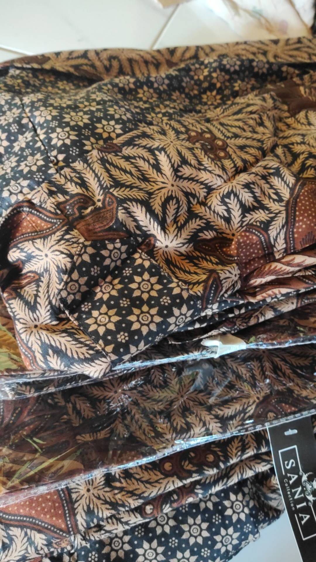 Seragam Keluarga Lebaran 2021 Terbaru Batik Couple Sarimbit