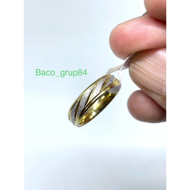 Cincin Titanium Pasir Gold Miring 07 Cincin Tunangan Cincin Pernikahan Anti Karat Awet Lama