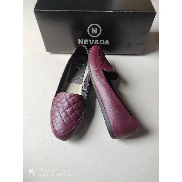 sepatu slip on nevada empuk