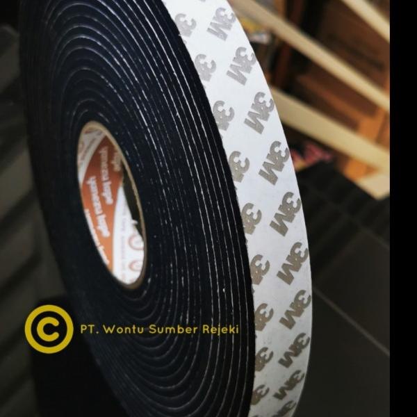 

♞ single tape Foam 3M ( lebar 24 mm, tebal 5 mm,panjang 10 meter) ℮