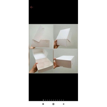 

Dus Minichiffon sekat 4 " Putih "uk. 20x20x8.5cm ( 1 pack isi 10 pcs dus)