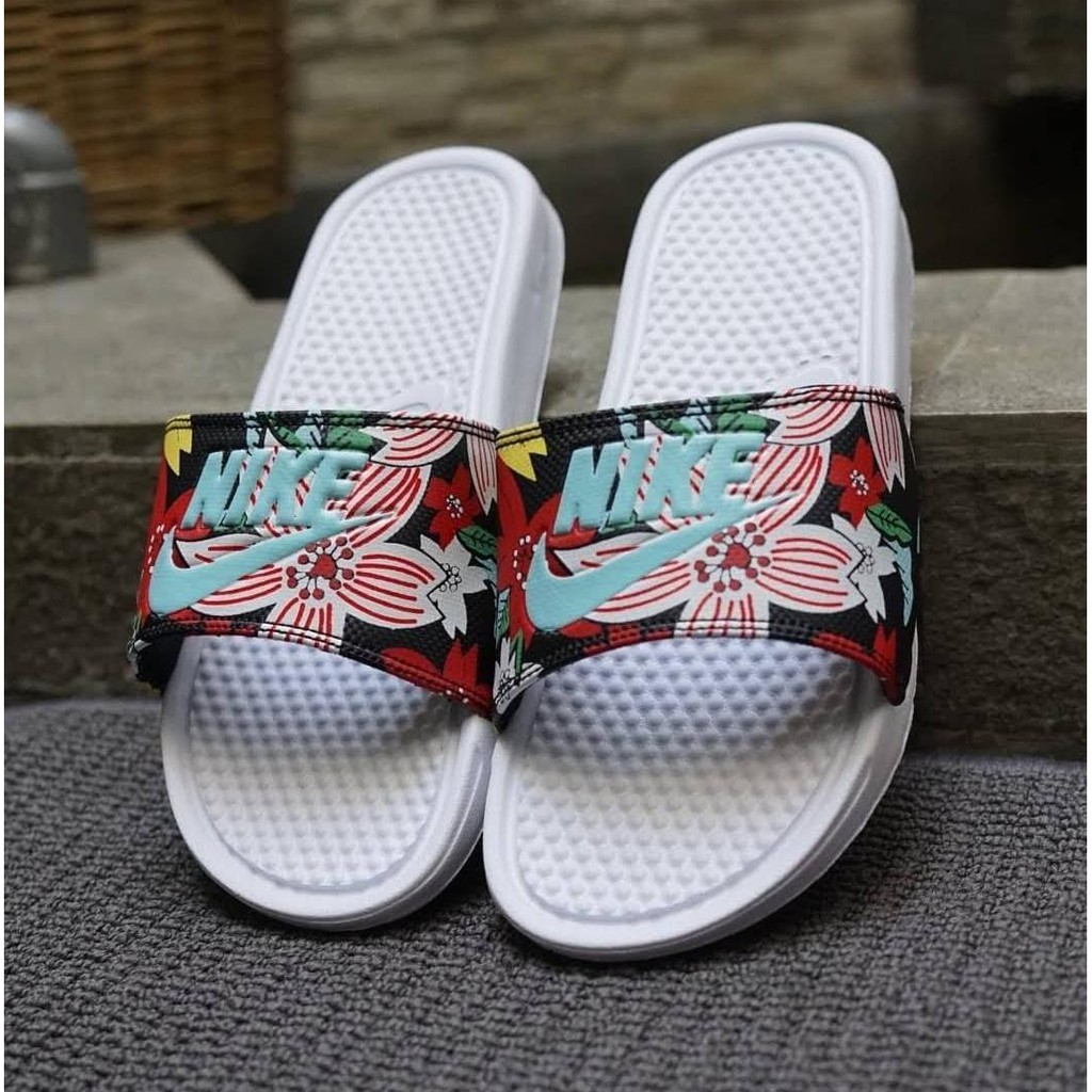 OBRAL..!! Sandal slip on wanita / pria motif bunga aloha pack white