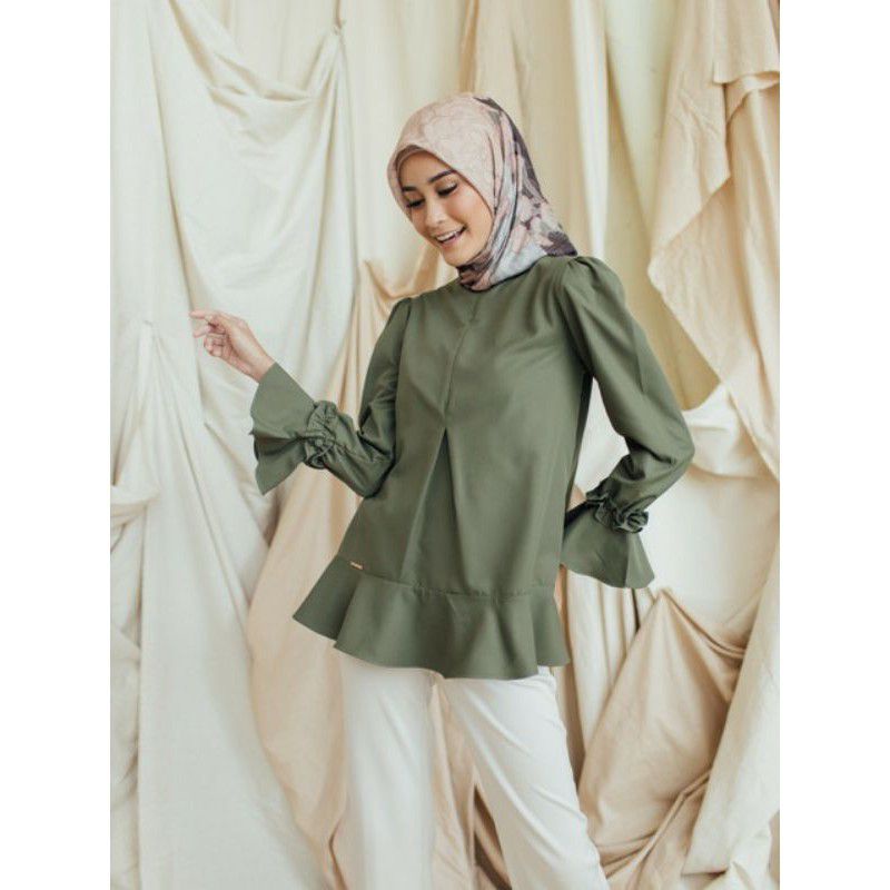 Clara Blouse by wearing klamby