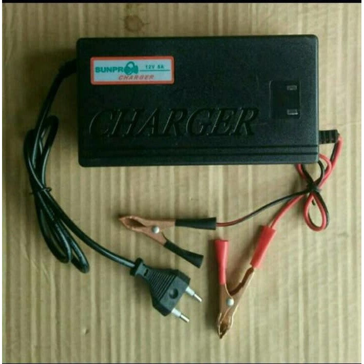 #DD005 / Charger Aki 12Volt 5A
