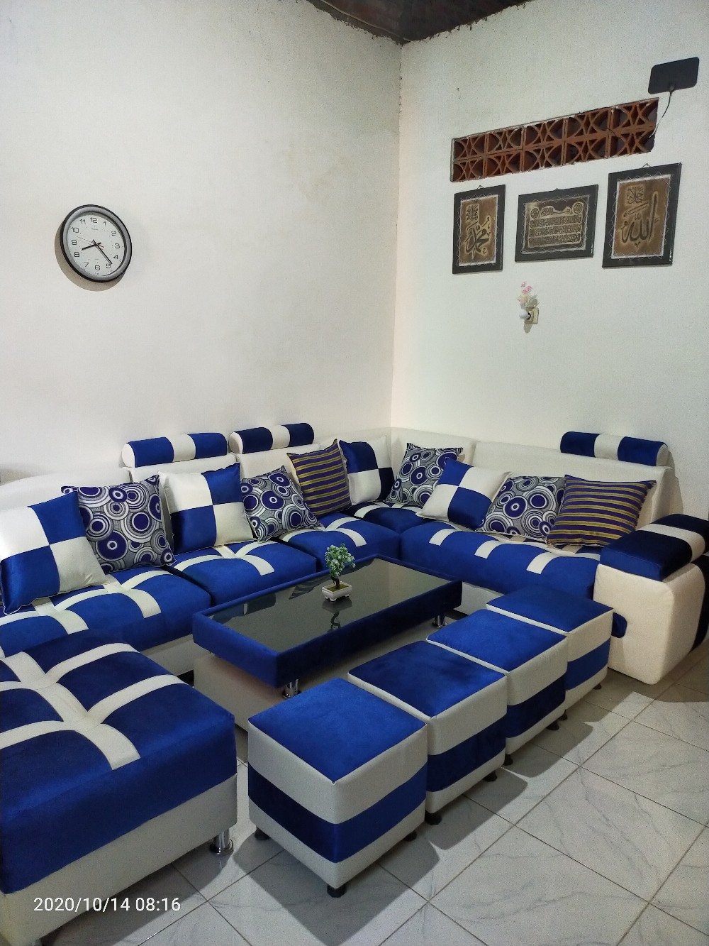 Sofa Minimalis - Full Set Strip