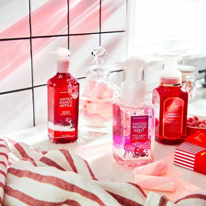 BATH AND BODY WORKS BBW TWISTED PEPPERMINT SERIES SHOWER GEL BODY CREAM LOTION MIST LOTION SHOWER GEL BODY CREAM HAND CREAM SHOWER GEL BODY CREAM LOTION MIST WASH WALLFLOWER ROOMSPRAY SCENTPORTABLE GENTLE GEL DEEP CLEANSING GENTLE FOAMING CREAMY LUXE