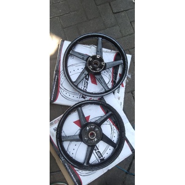 Velg vixion original copotan motor bekas pakai depan dan belakang