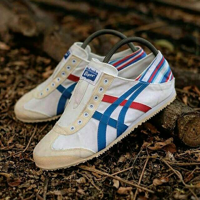 onitsuka Tiger Slip-on
