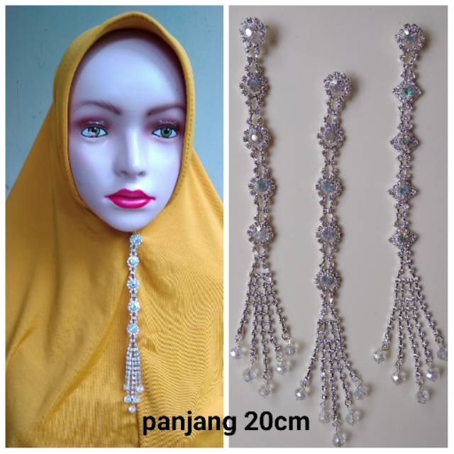 Bros dagu anting hijab mata putih panjang