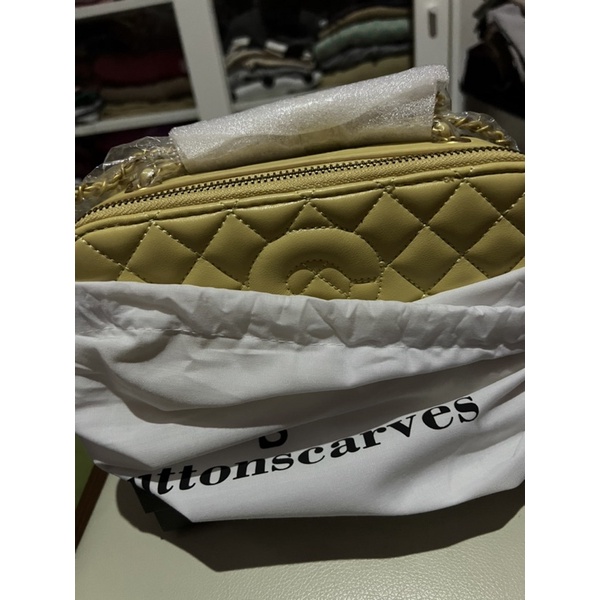 Yura Bag ButtonScarves