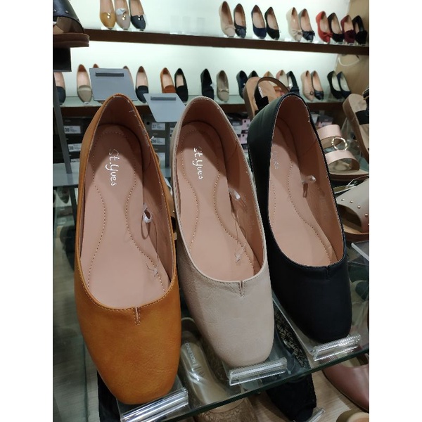 St Yves sepatu flat Branded Original Matahari