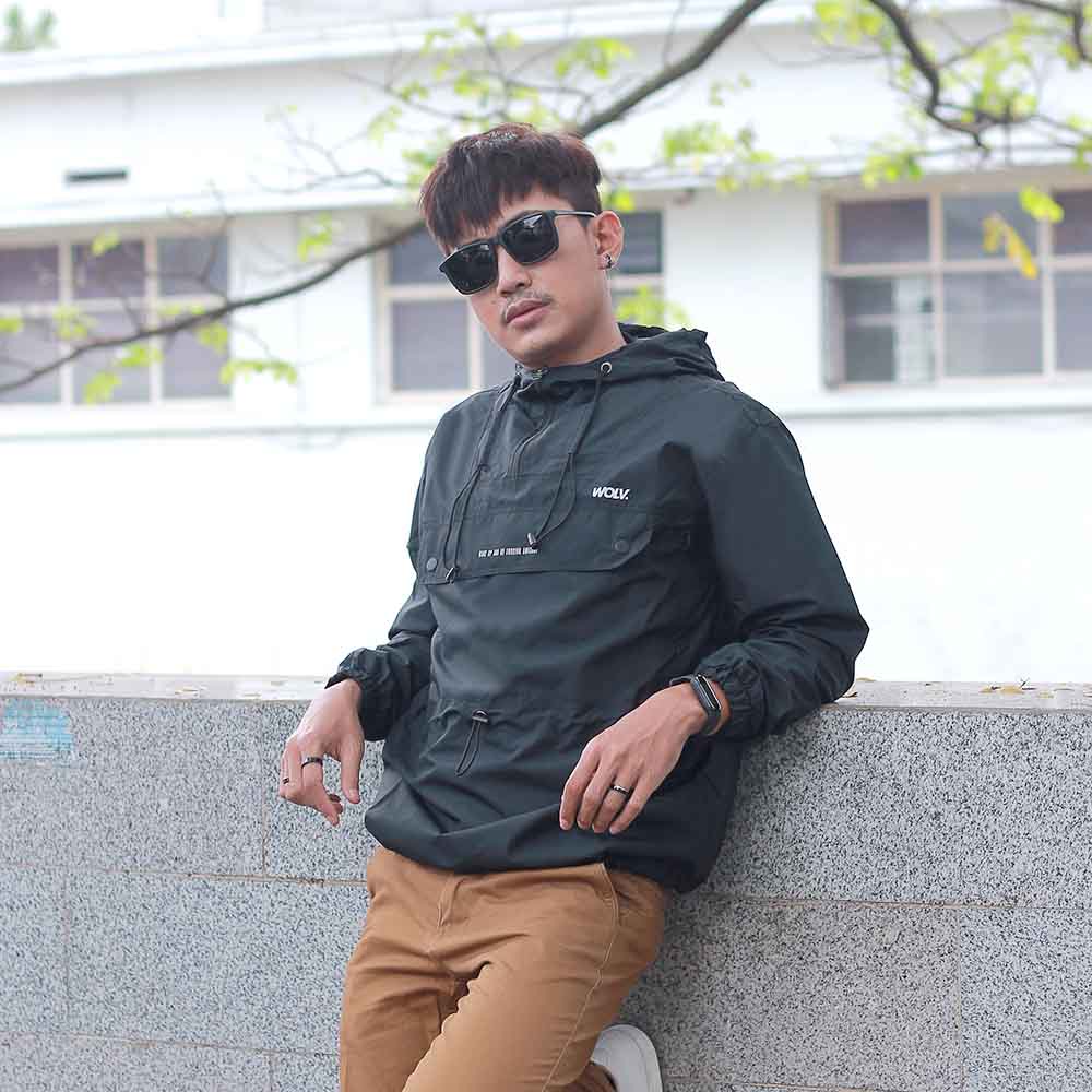 Jaket Parasut Cagoule Wolv Snowdope Waterproof