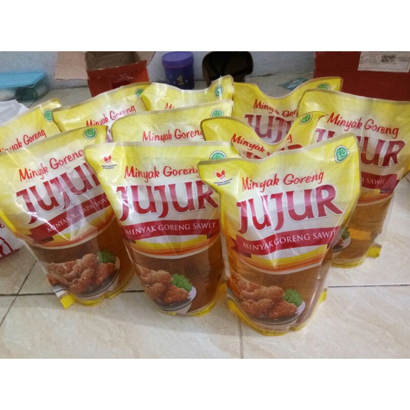 

Minyak sayur kemasan pouch 2L