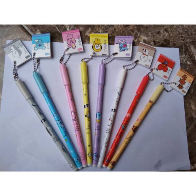 

Pulpen gel bt21 #BTS gantungan buku ,Pulpen BTS Buku Mini / Bolpen Gel Karakter BTS ( 12 pcs )