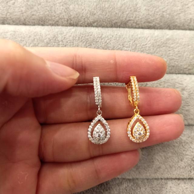 Anting zircon wynn 8182