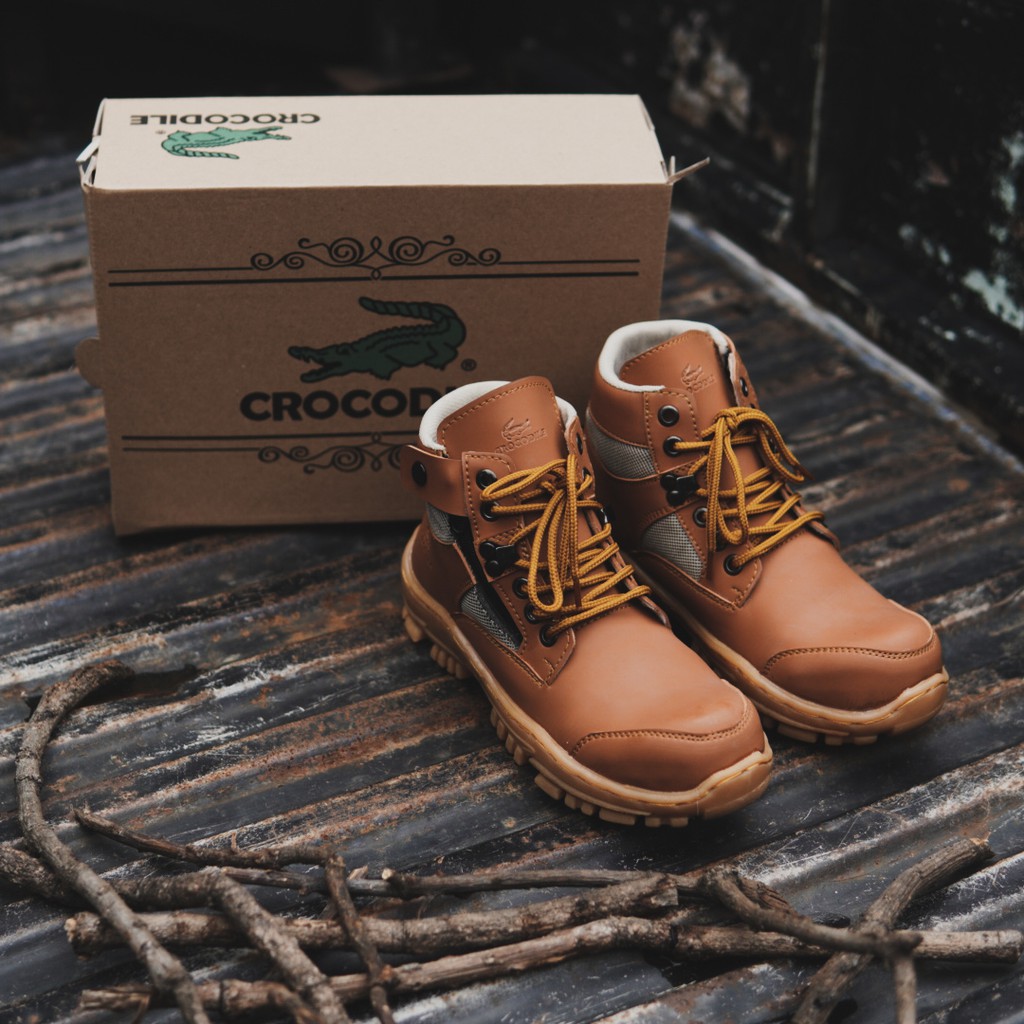 sepatu pria boots crocodile jointer Tan safety tracking original handmade