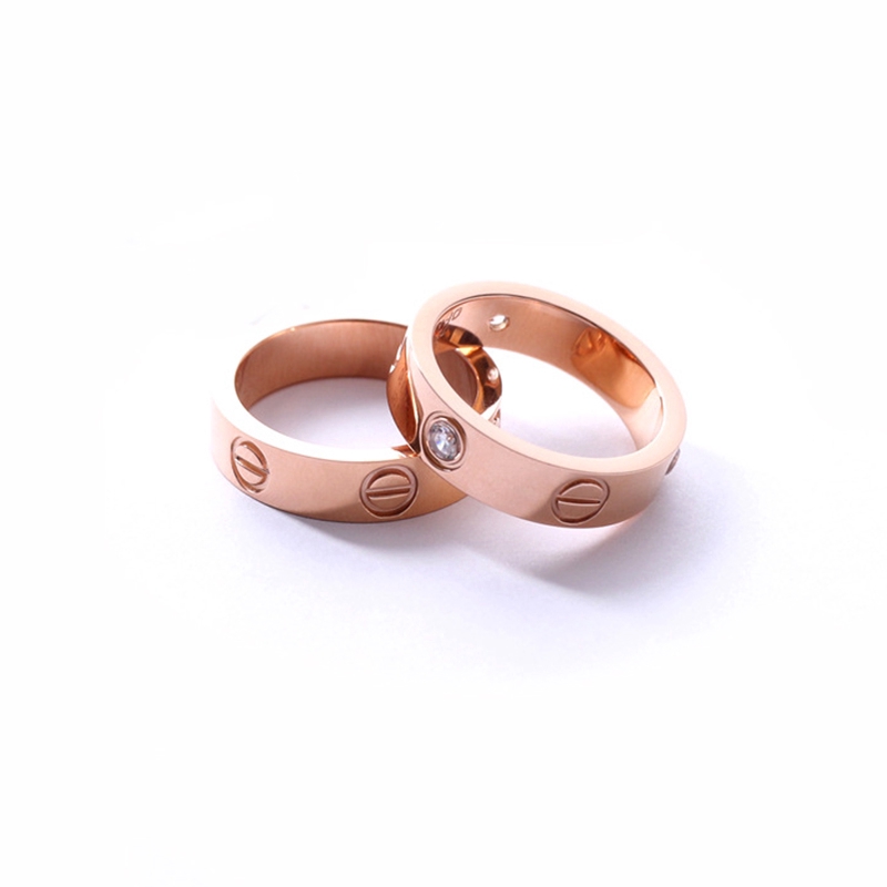 Cincin Titanium Steel Warna Rose Gold Hias Berlian Klasik Simple untuk Pasangan / Pria / Wanita jz025