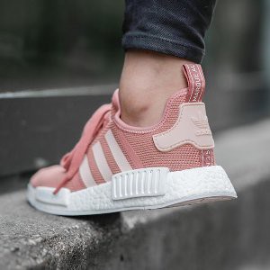 Dijual ADIDAS NMD R1  PINK SALMON   PEACH   BLACK WMSN PREMIUM QUALITY Murah