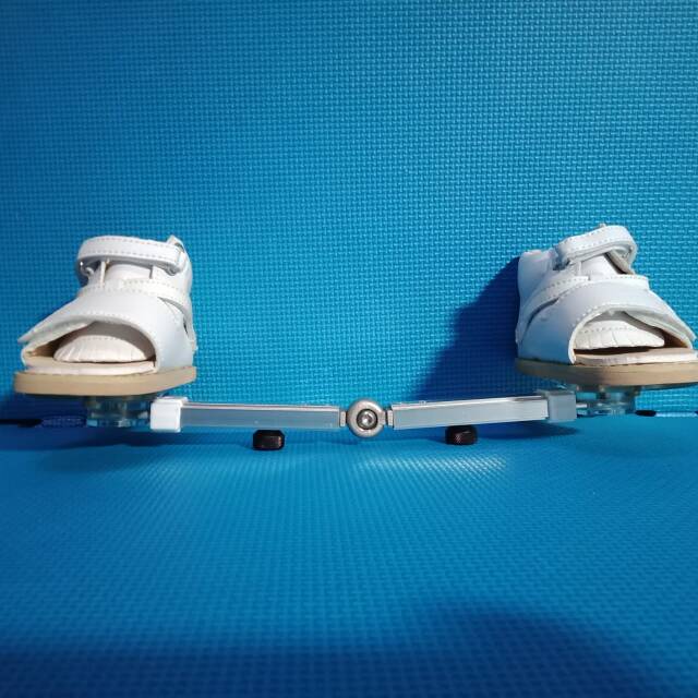 Denis Brown Shoes / Alat Bantu CTEV (Kaki Pengkor) Import Sepatu CTEV