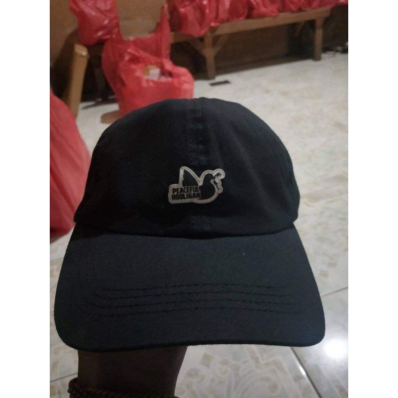 caps peaceful hooligan