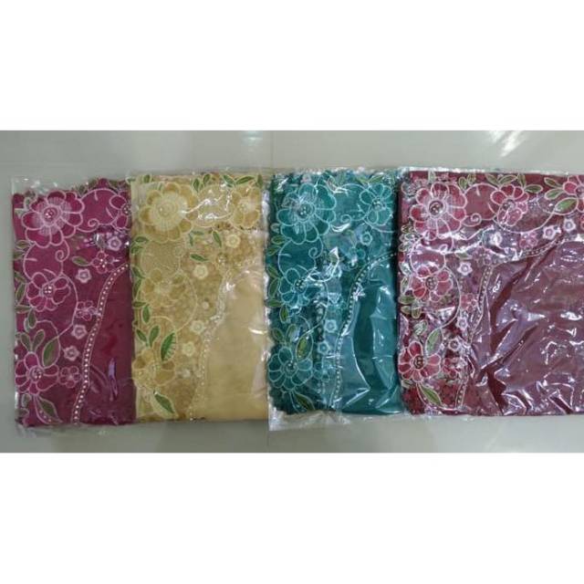 Hijab Segi Empat / Jilbab Jilbab Bordir Bunga + Swarovsky - Putih Berkualitas