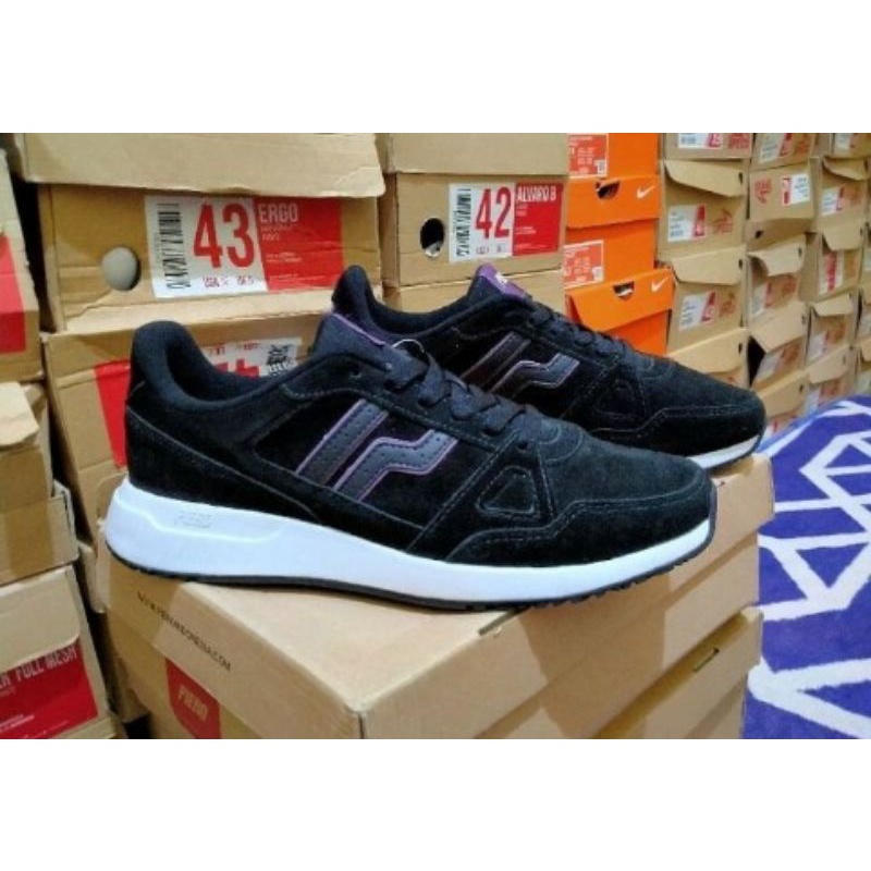 PIERO RUSHER LUX 2 VARIAN: BLACK DAN BURGUNDY