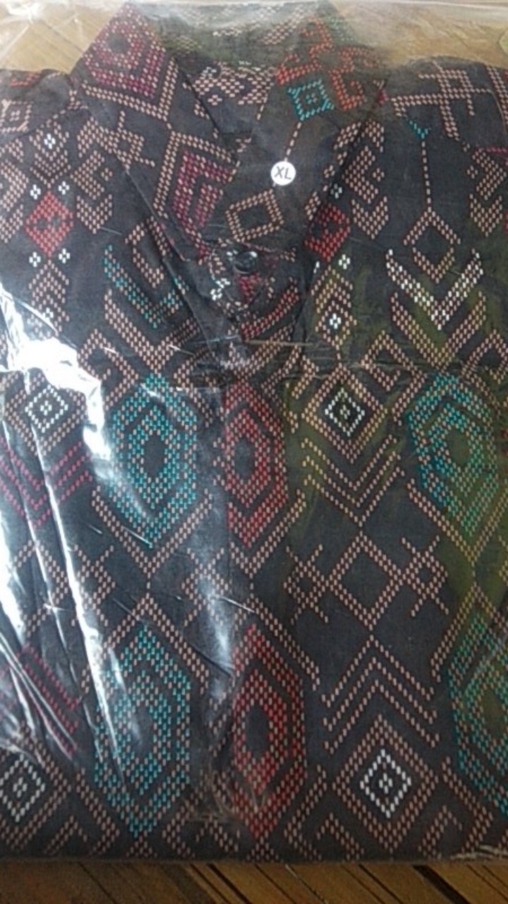 Credomenstore Kemeja Batik Pria Lengan Panjang Hitam Full Motif Hijau Tosca