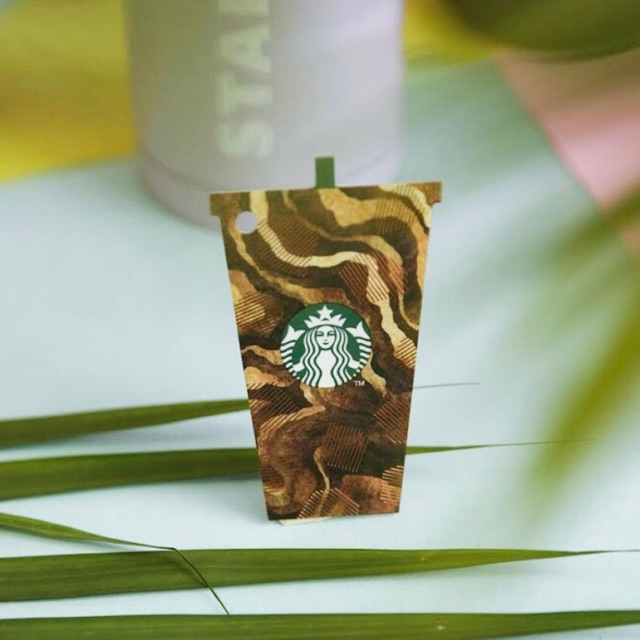 Cold Brew Brown Gold Cup Starbucks Card Kartu Die Cut UK