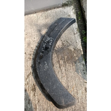 over fender xpander cross sambungan bagian belakang kanan original